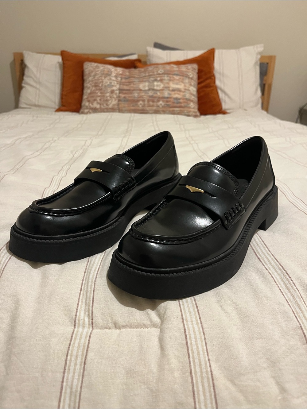Zara Women’s Black Platform Loafers Size 40 (US 9/9.5) Faux Patent Leather
